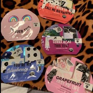 Victoria secret/pink face mask